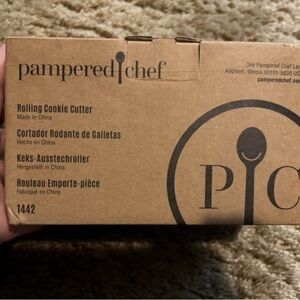 Pampered Chef Rolling Cookie Cutter Set